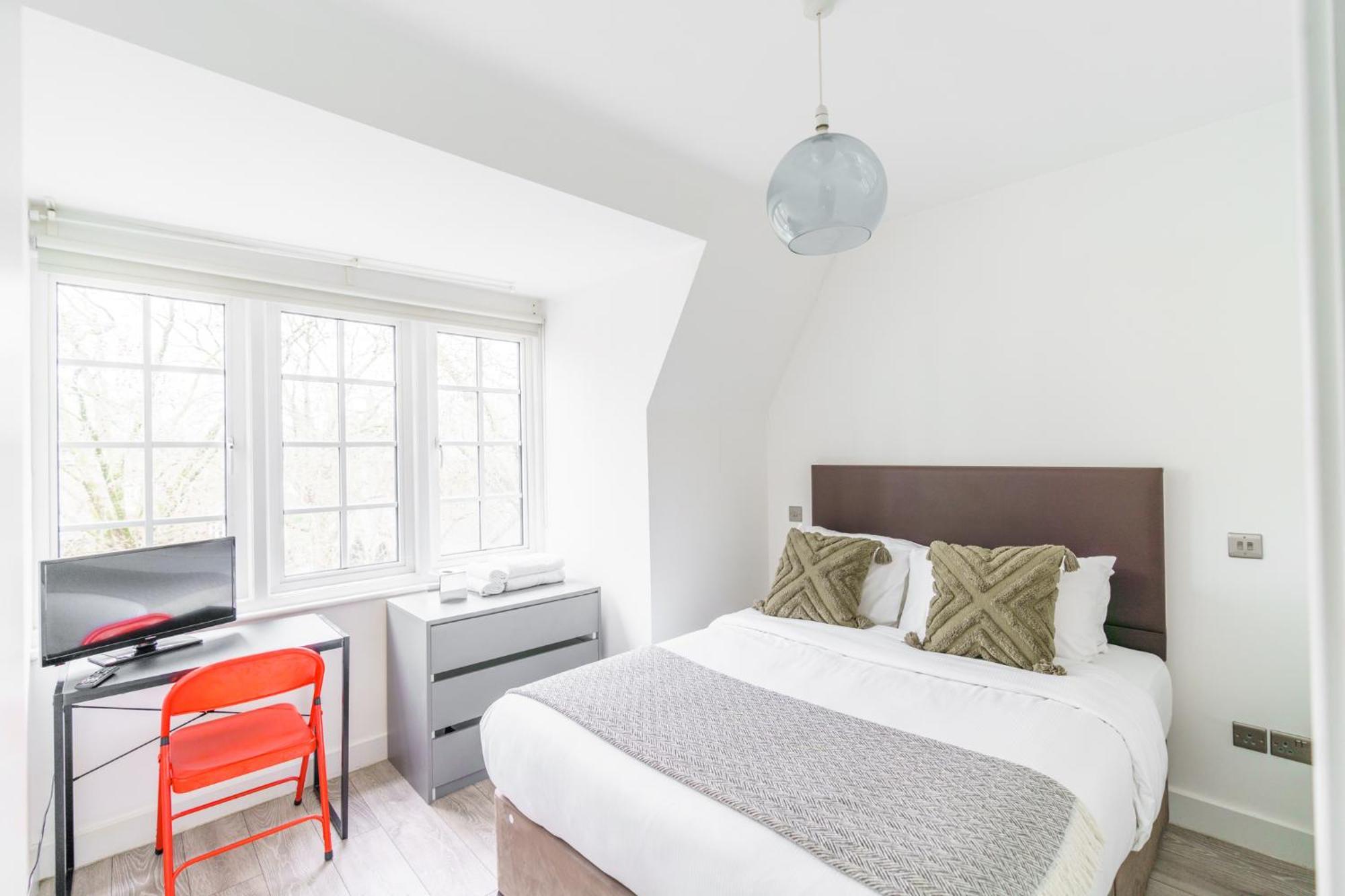 The Apartments Kensington High Street London Exterior photo
